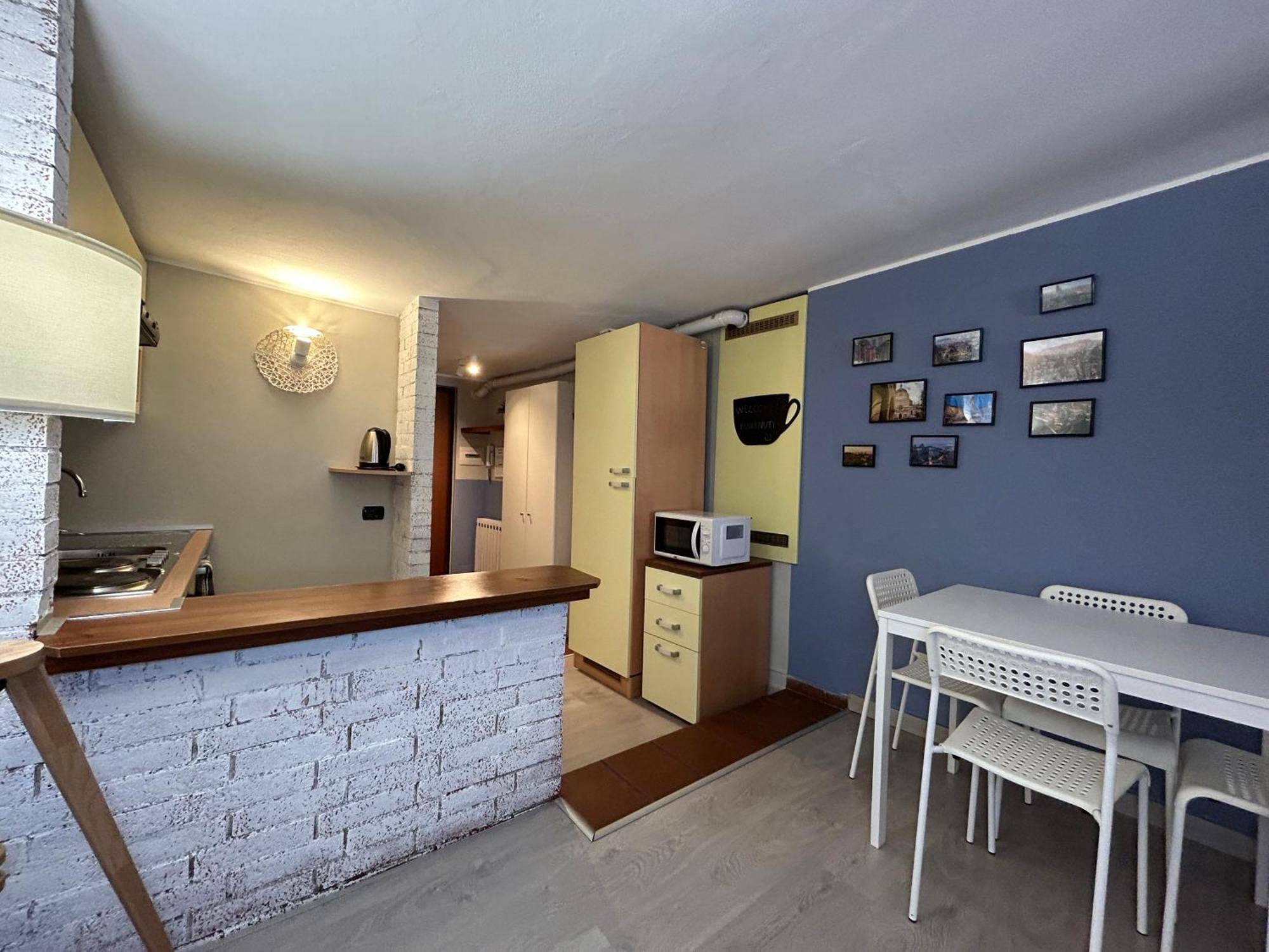 Alessandro 82 - Immobili E Soluzioni Rent Bergamo Bagian luar foto