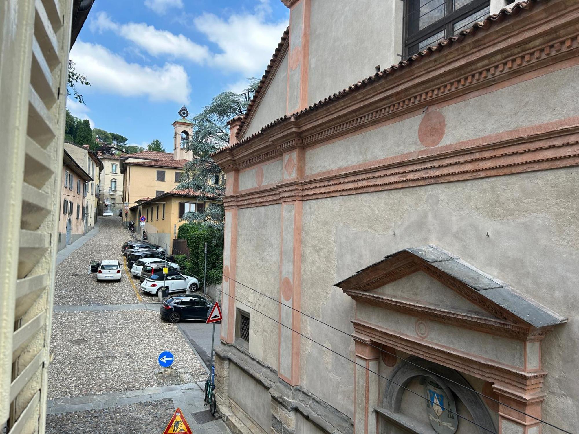 Alessandro 82 - Immobili E Soluzioni Rent Bergamo Bagian luar foto